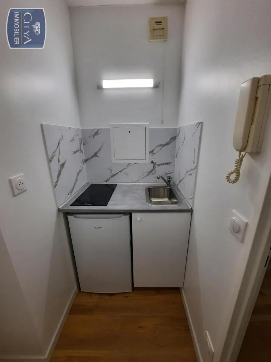 Photo 1 Appartement 1 pièce 27.25m²