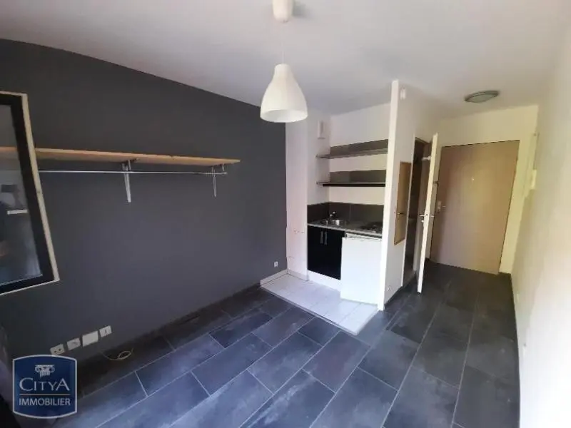 Photo 3 Appartement 1 pièce 13.98m²