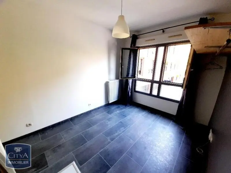 Photo 1 Appartement 1 pièce 13.98m²