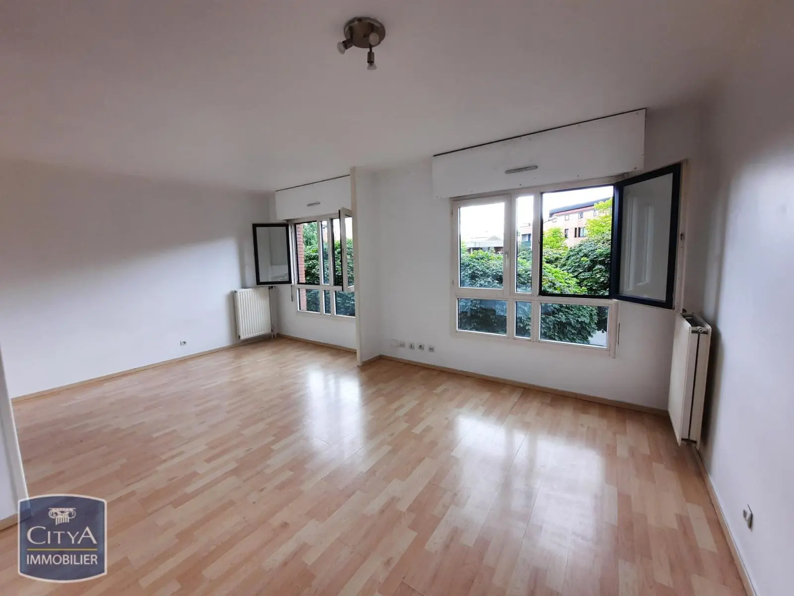 Photo 2 Appartement 1 pièce 31.91m²
