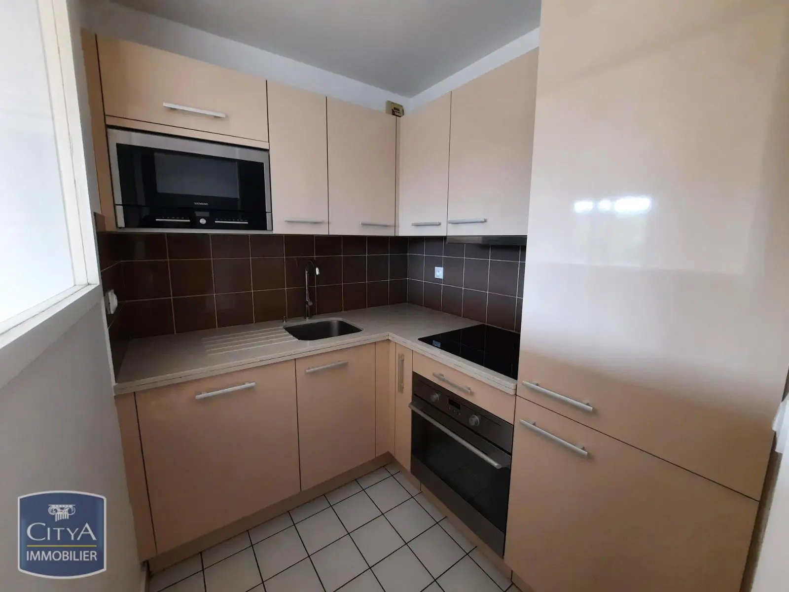 Photo 3 Appartement 1 pièce 31.8m²