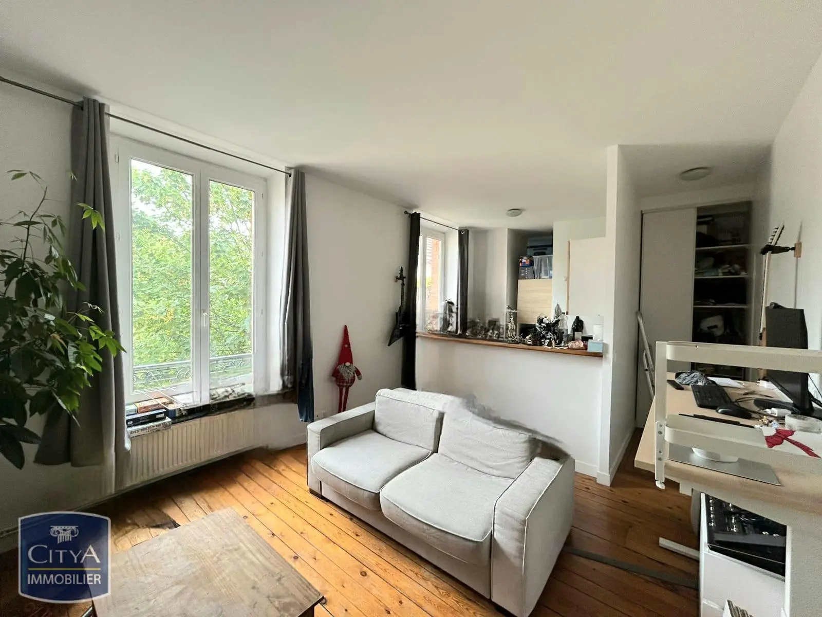 Photo 1 Appartement 1 pièce 27.97m²
