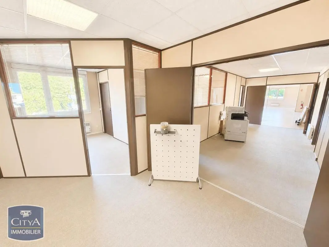 Photo 4 Local Professionnel