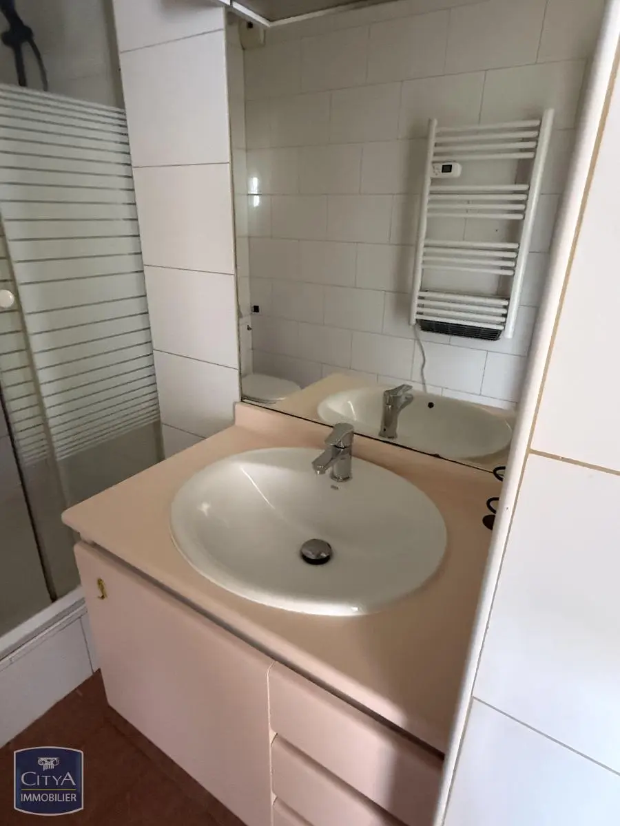 Photo 2 Appartement 1 pièce 30.74m²