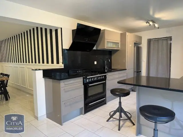 Photo 4 Maison 8 pièces 190.68m²
