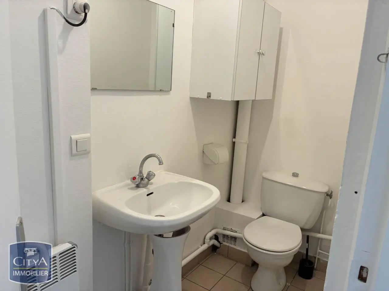 Photo 4 Local Professionnel 2 pièces