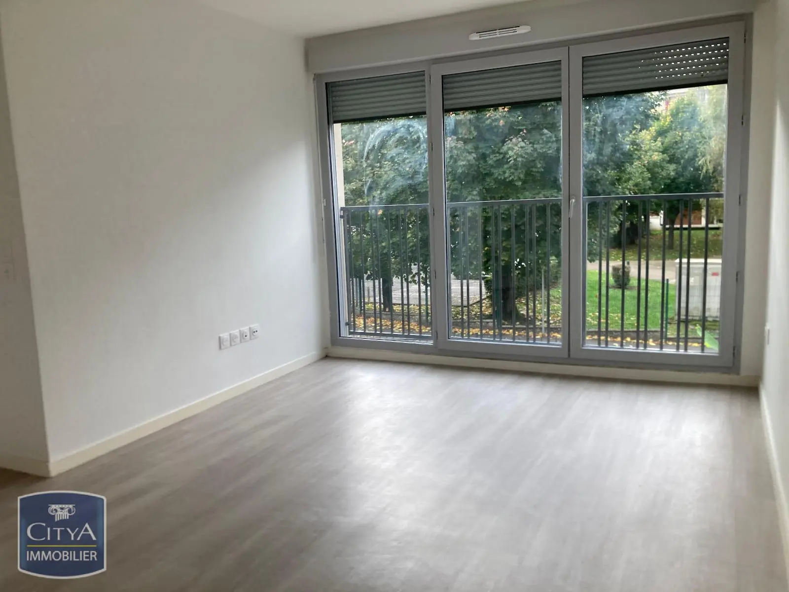Photo 2 Appartement 1 pièce 26.11m²