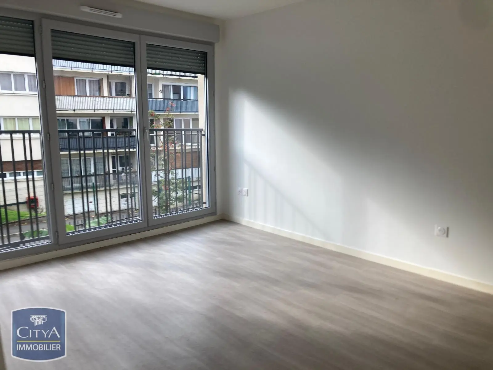 Photo 1 Appartement 1 pièce 26.11m²