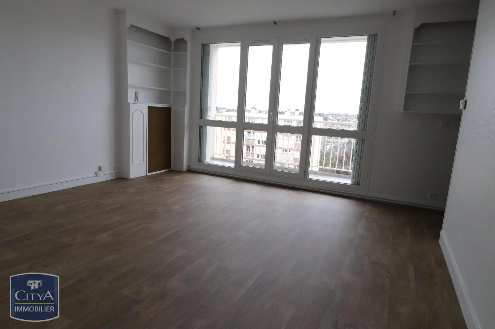 Photo 1 Appartement 4 pièces 80.73m²