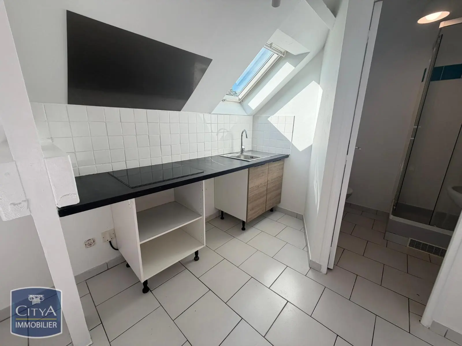 Photo 3 Appartement 1 pièce 28.96m²