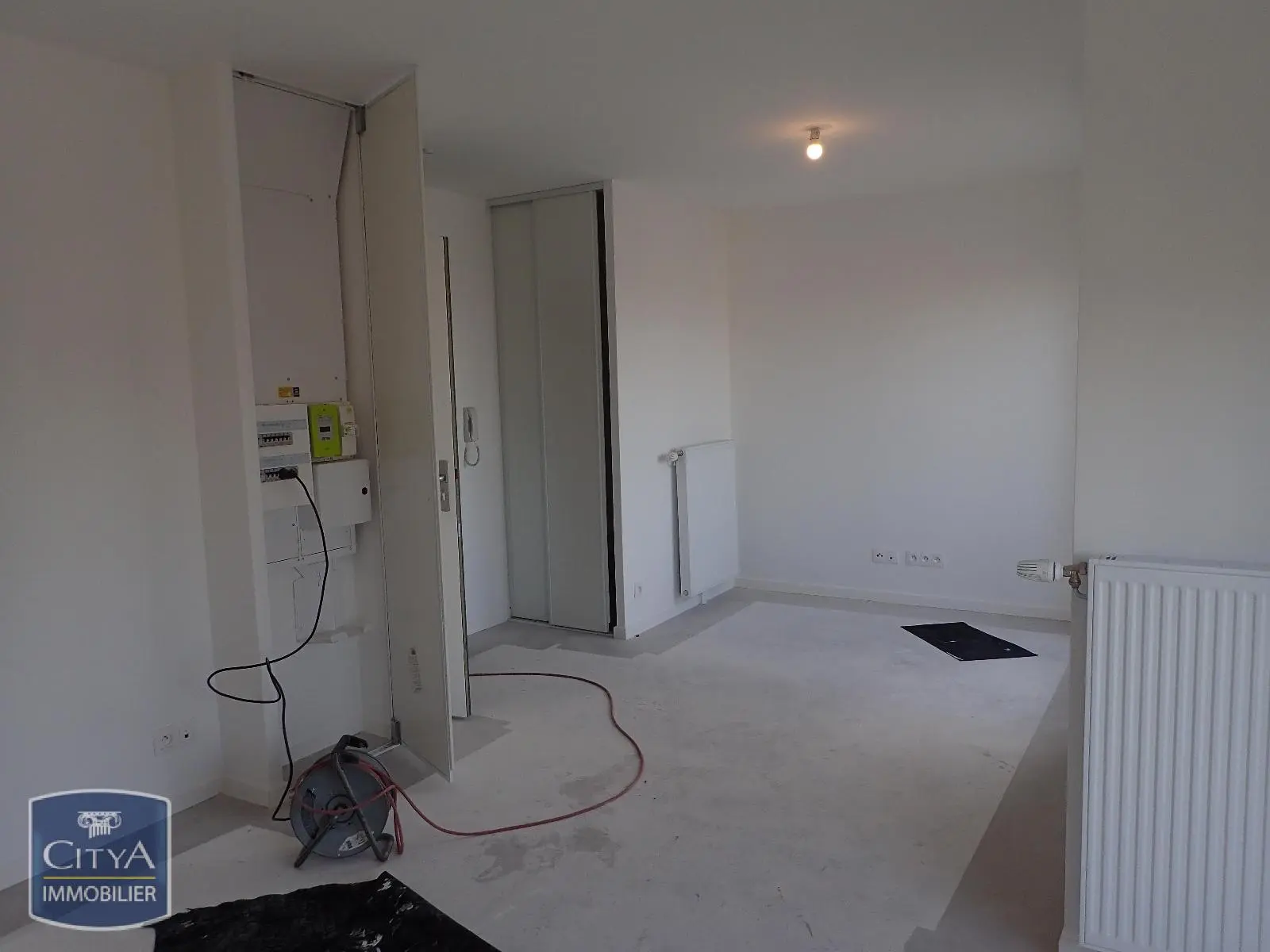 Athis-Mons (91200) Appartement 1 pièce 29.7m² photo 3