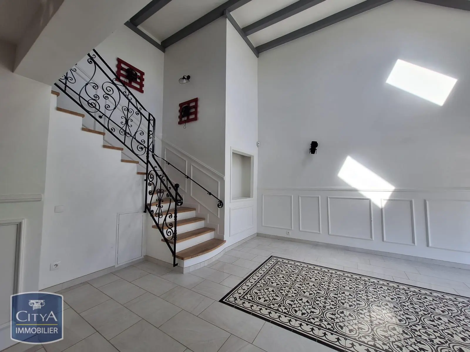 Photo 2 Maison 8 pièces 190.68m²