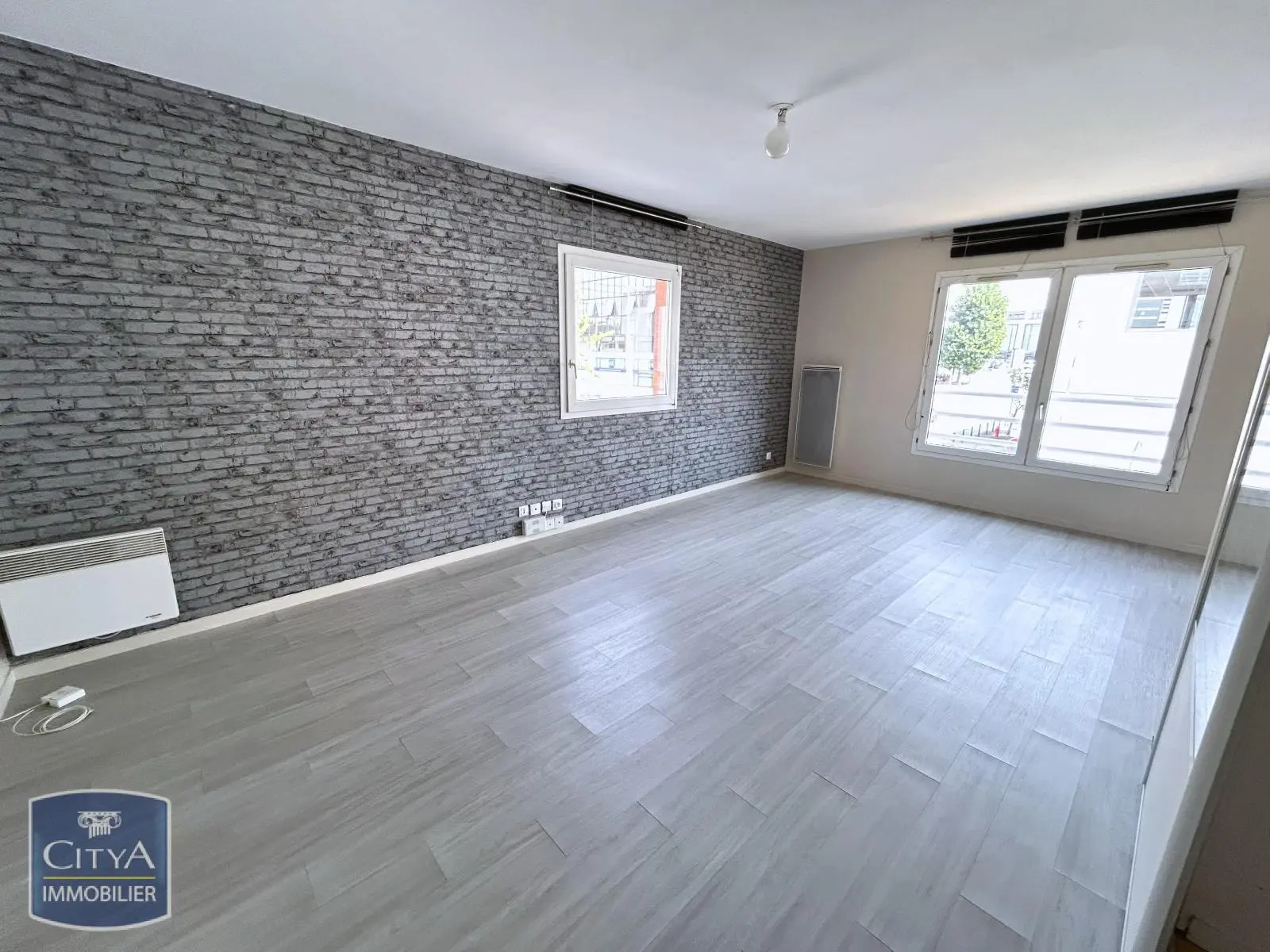 Photo 2 Appartement 1 pièce 30.57m²