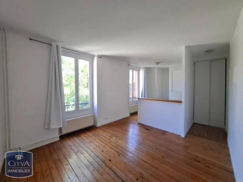 Photo 1 Appartement 1 pièce 27.97m²