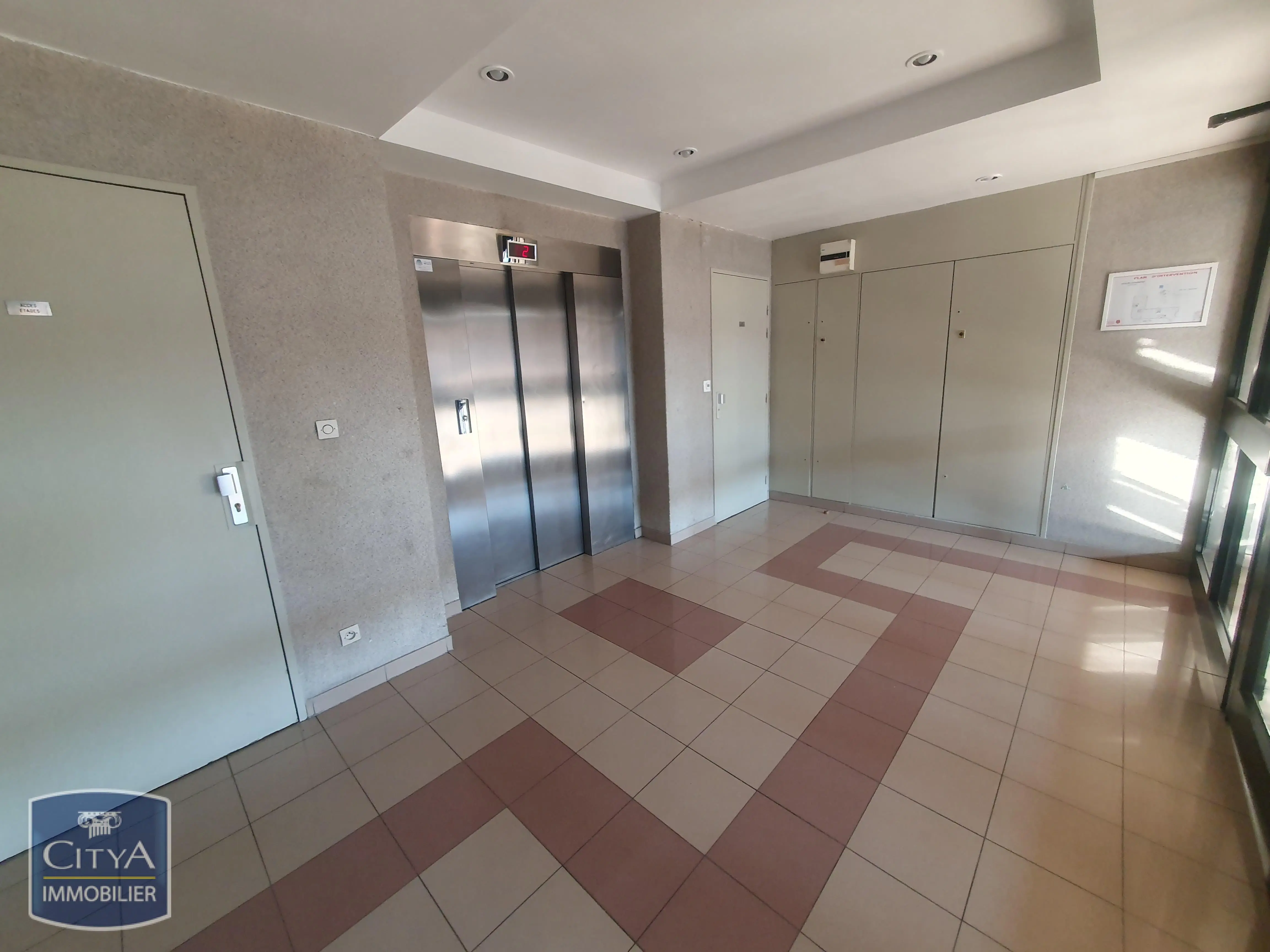 Photo 16 Appartement 1 pièce 31.8m²