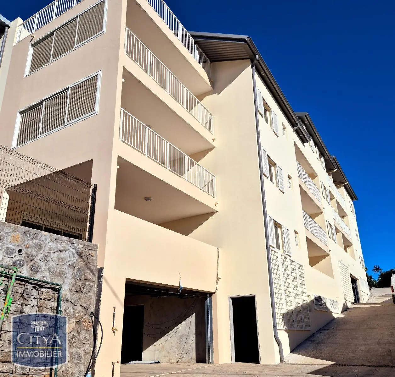 Photo 1 Appartement 4 pièces 115.25m²