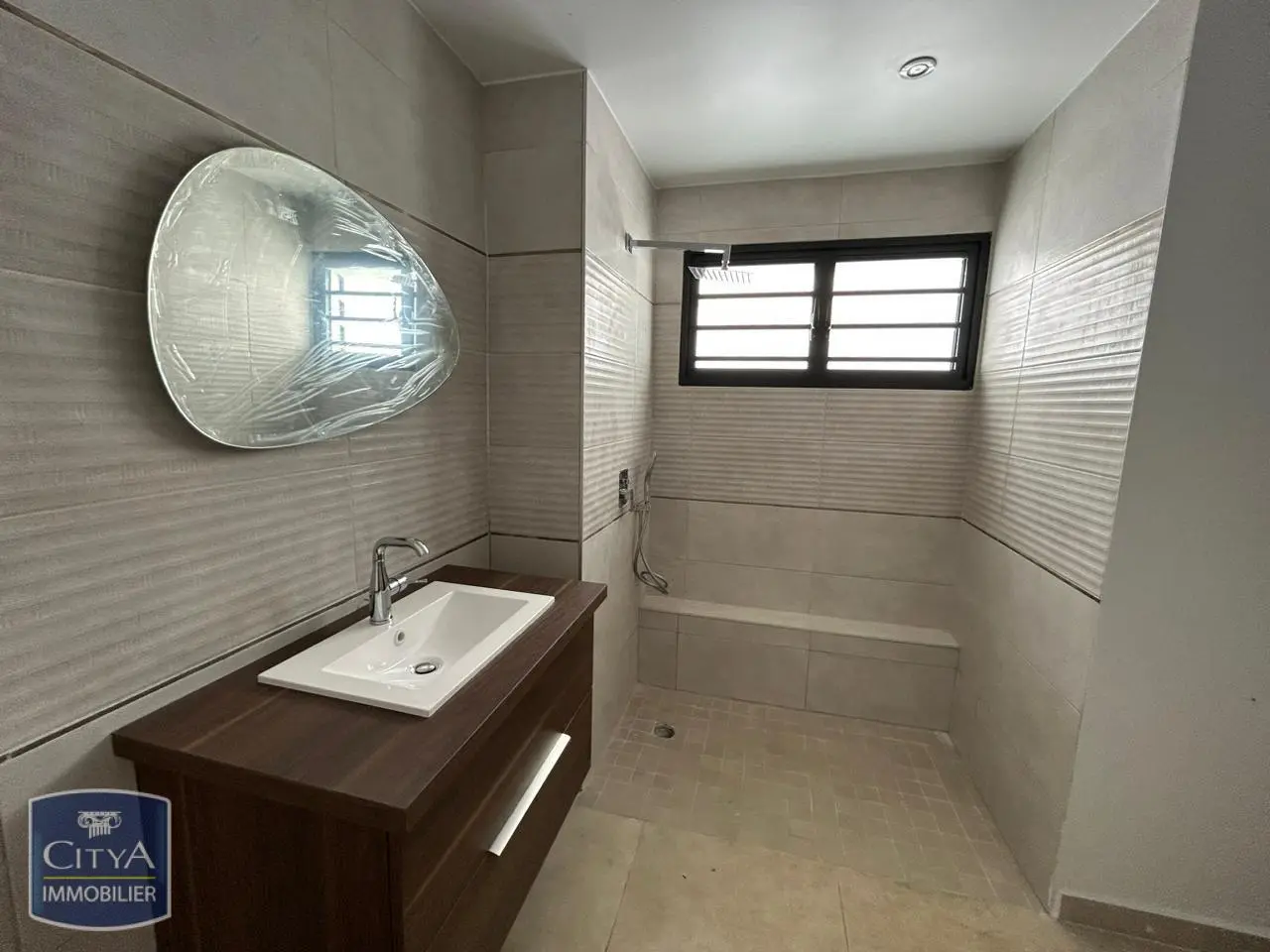 Photo 2 Maison 4 pièces 129.71m²