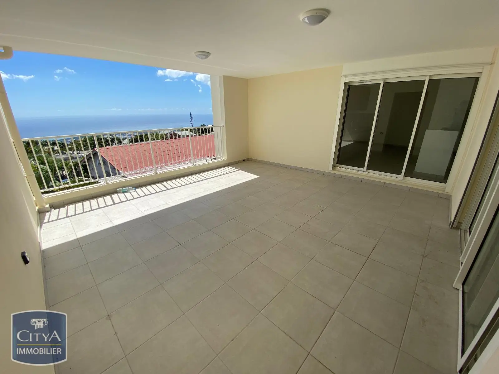 Photo 1 Appartement 4 pièces 115.25m²