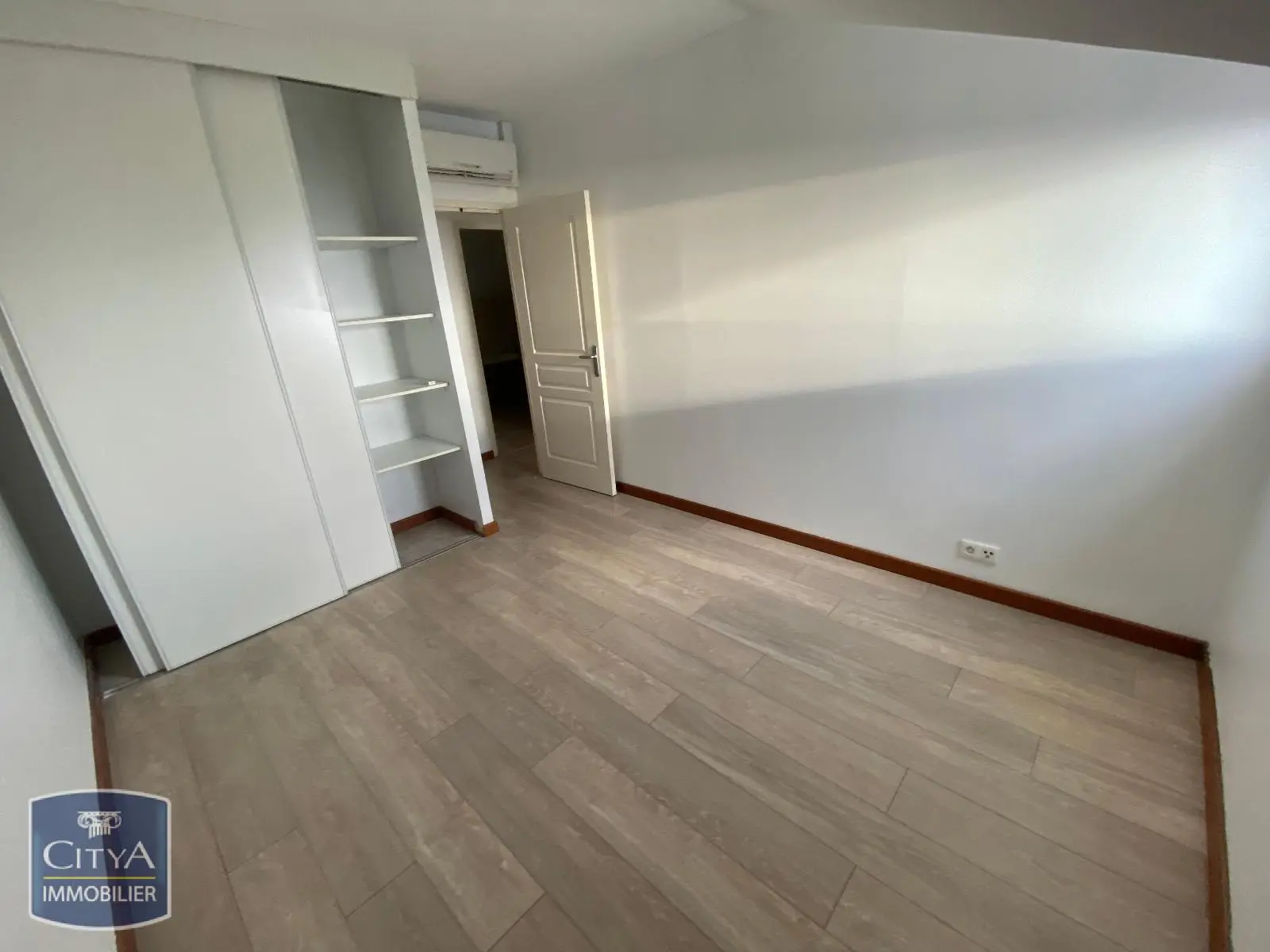 Photo 11 Appartement 4 pièces 84m²