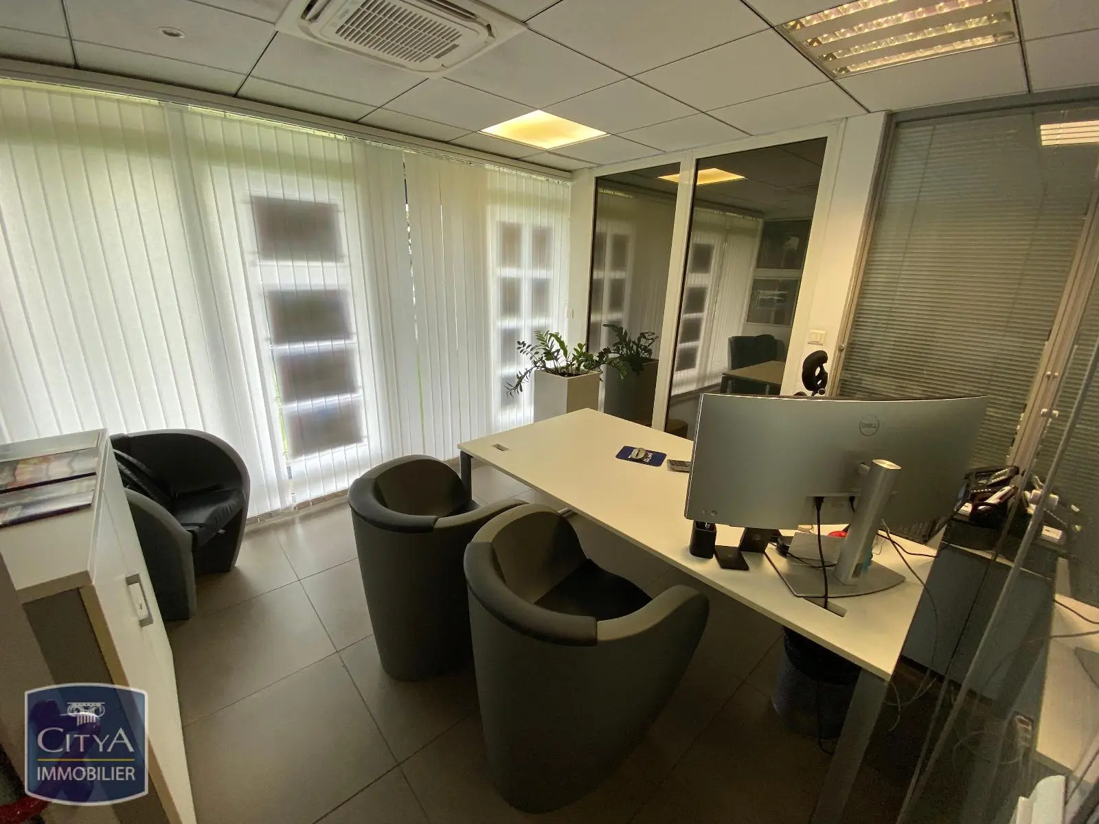 Photo 3 Local Commercial 69m²