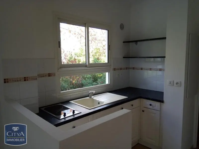 Photo 2 Appartement 1 pièce 27.22m²