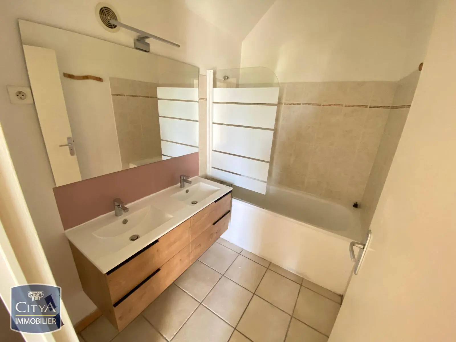 Photo 11 Appartement 3 pièces 77.84m²