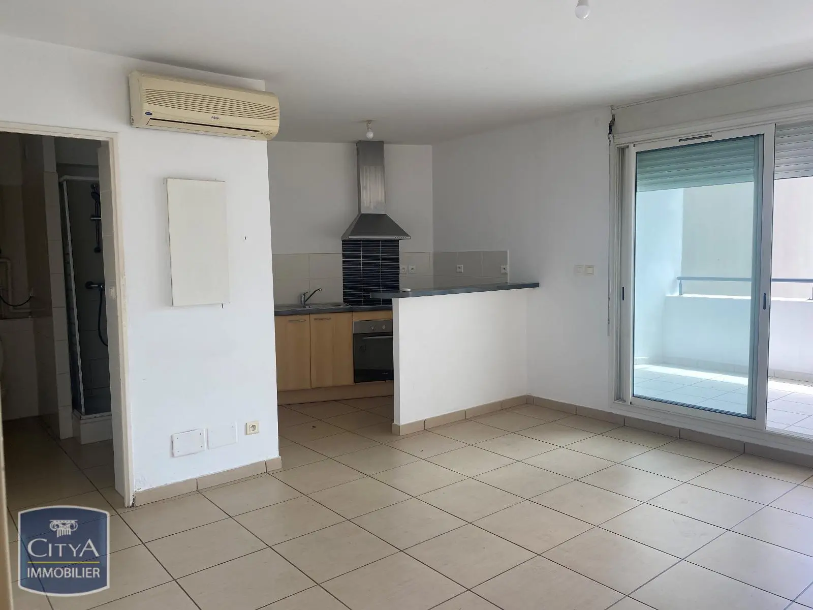 Photo 2 Appartement 1 pièce 27.12m²