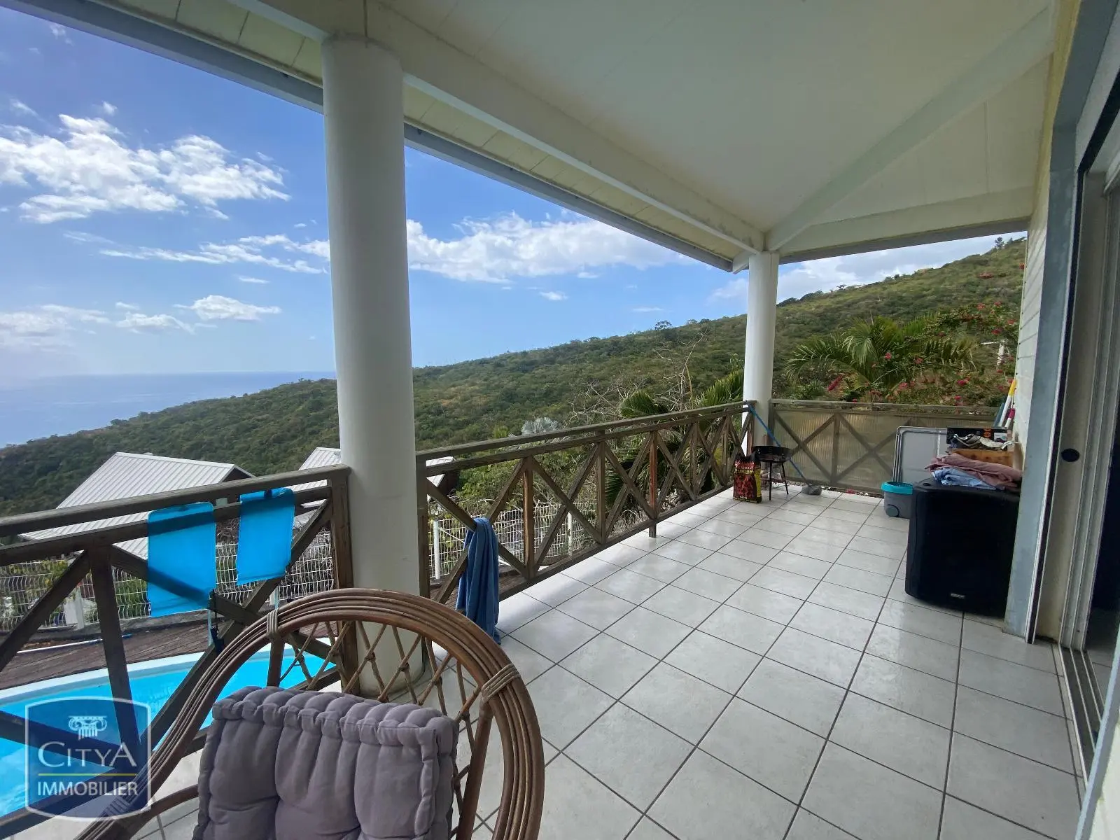 Photo 1 Maison 4 pièces 120m²