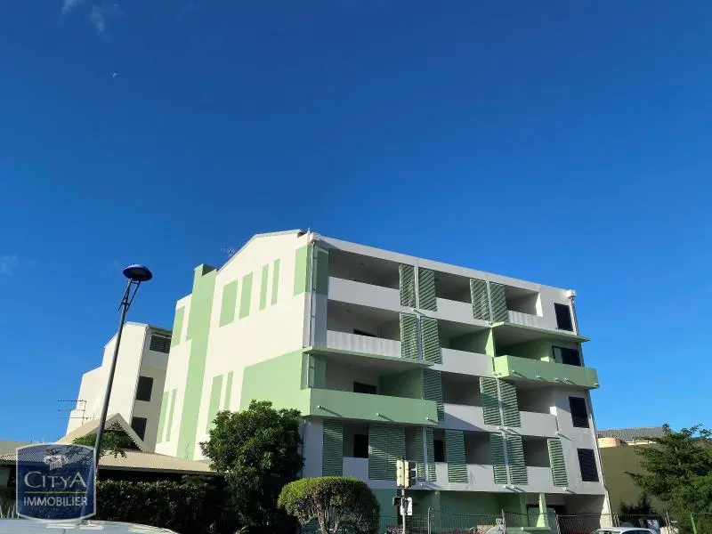 Photo 1 Appartement 1 pièce 30.8m²