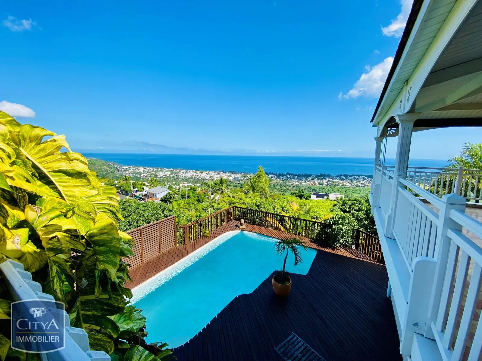 Photo 1 Maison 5 pièces 161m²