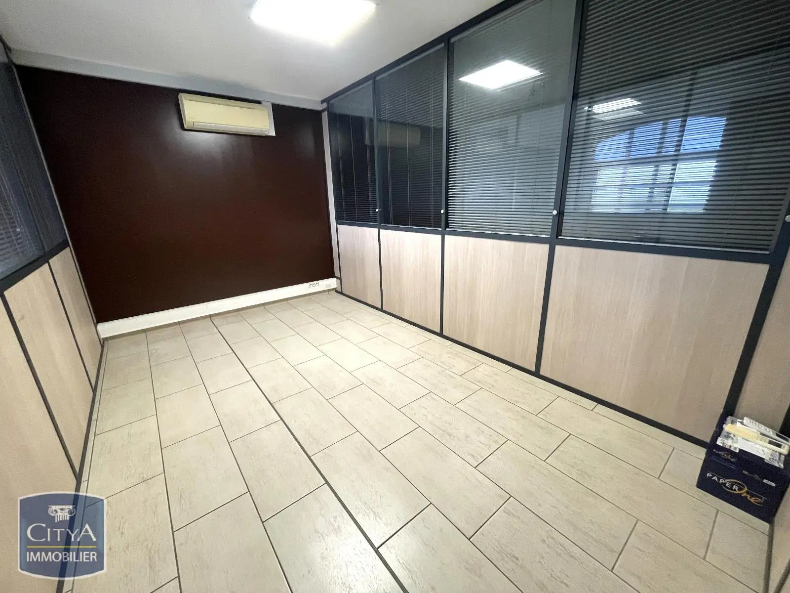 Photo 9 Local Professionnel 140m²