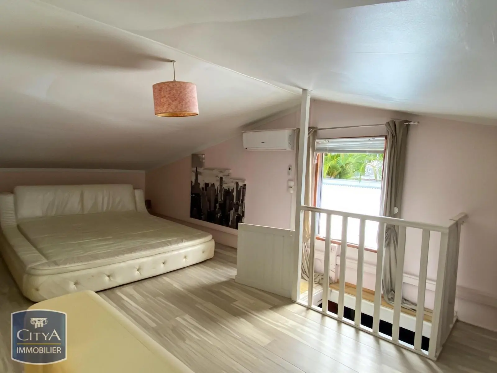 Photo 9 Maison 4 pièces 195m²