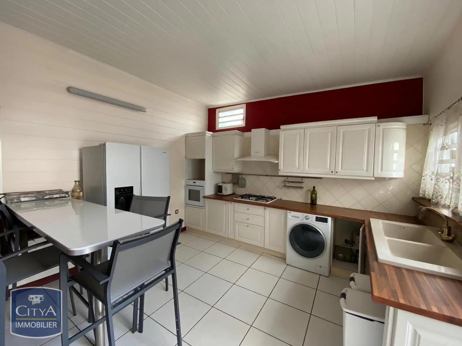 Photo 3 Maison 4 pièces 195m²
