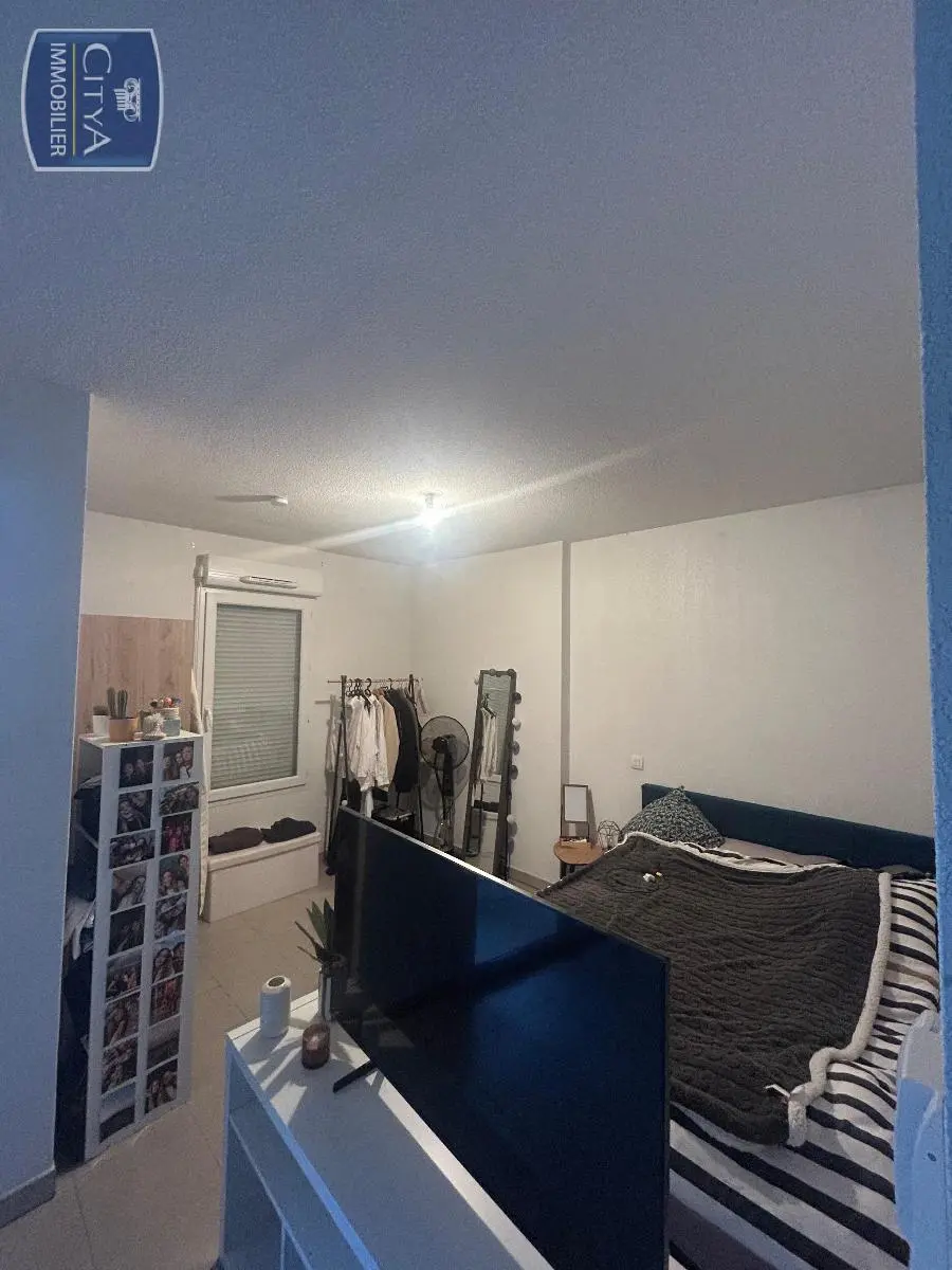 Photo 2 Appartement 1 pièce 34.1m²