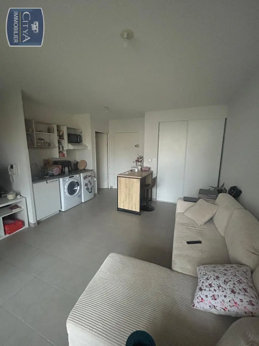 Photo 1 Appartement 1 pièce 34.1m²