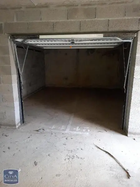 Photo 2 Parking 21.8m²