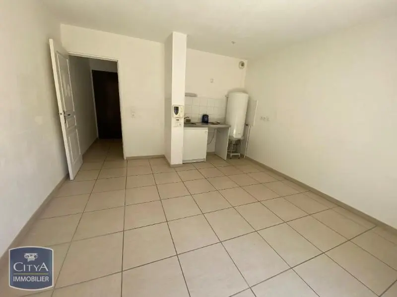 Photo 2 Appartement 1 pièce 24.27m²