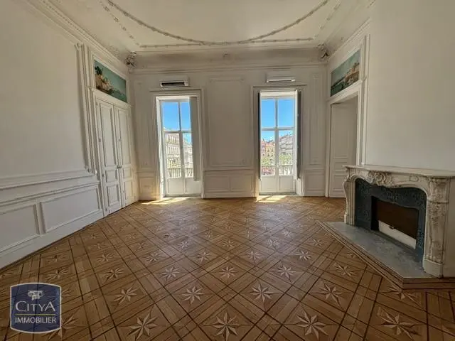 Photo 1 Appartement 4 pièces 179.46m²