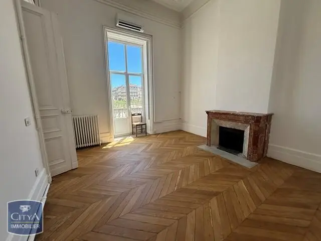 Photo 2 Appartement 4 pièces 179.46m²