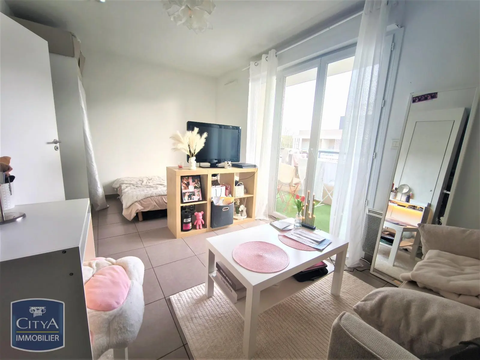 Photo 1 Appartement 1 pièce 22.5m²