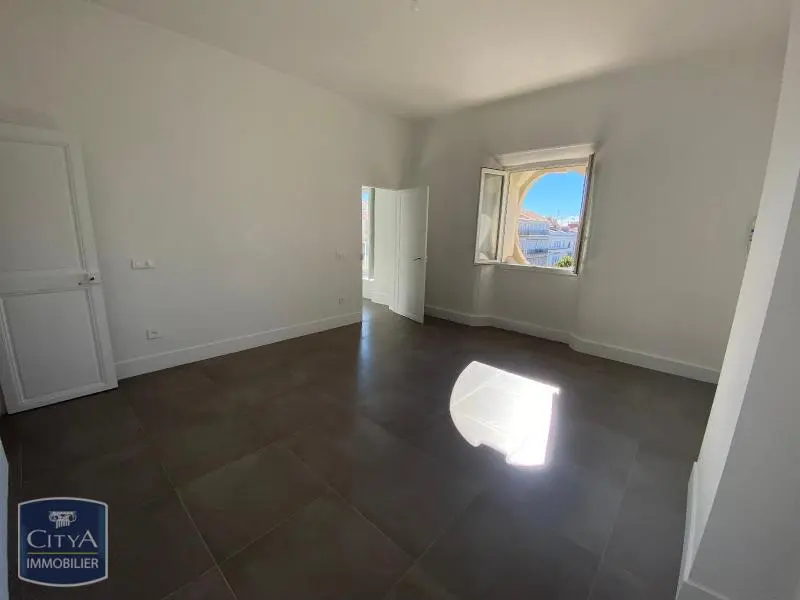 Photo 8 Appartement 4 pièces 151.03m²