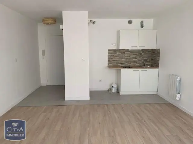 Photo 1 Appartement 1 pièce 30.49m²