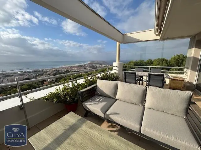 Photo 1 Appartement 4 pièces 121.82m²