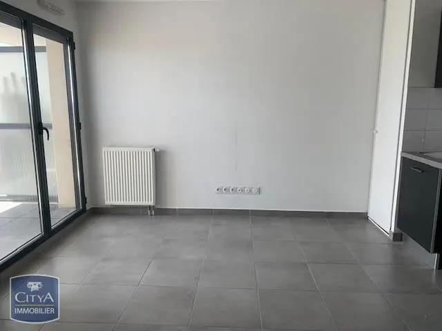 Photo 2 Appartement 1 pièce 24.42m²