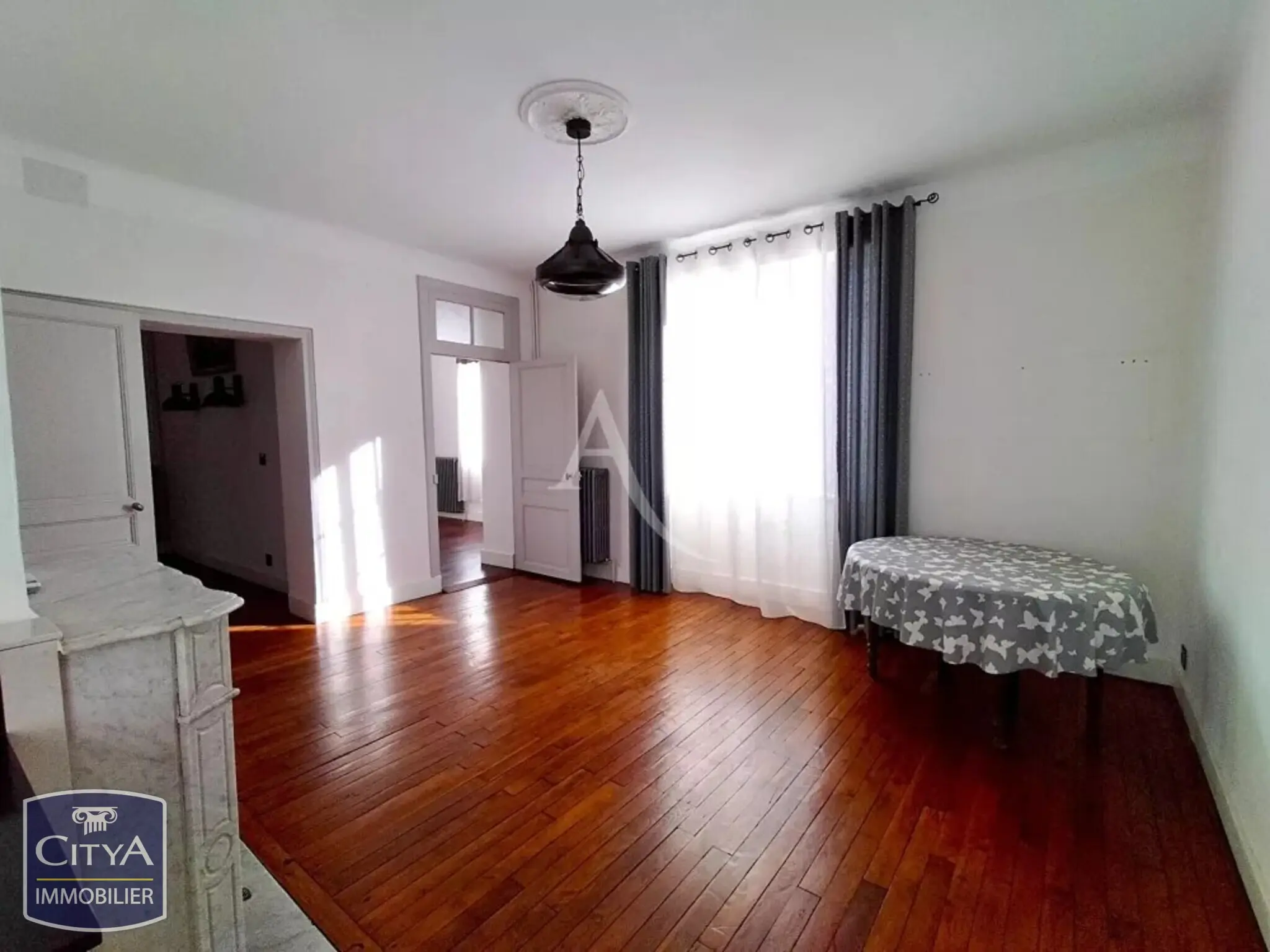 Photo 8 Maison 6 pièces 220m²