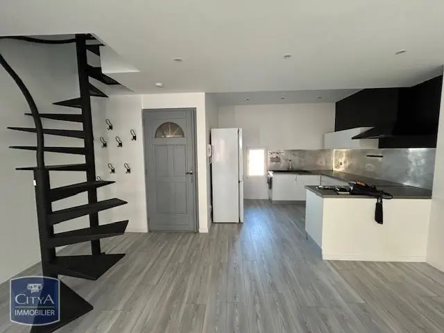 Photo 2 Appartement 4 pièces 90m²