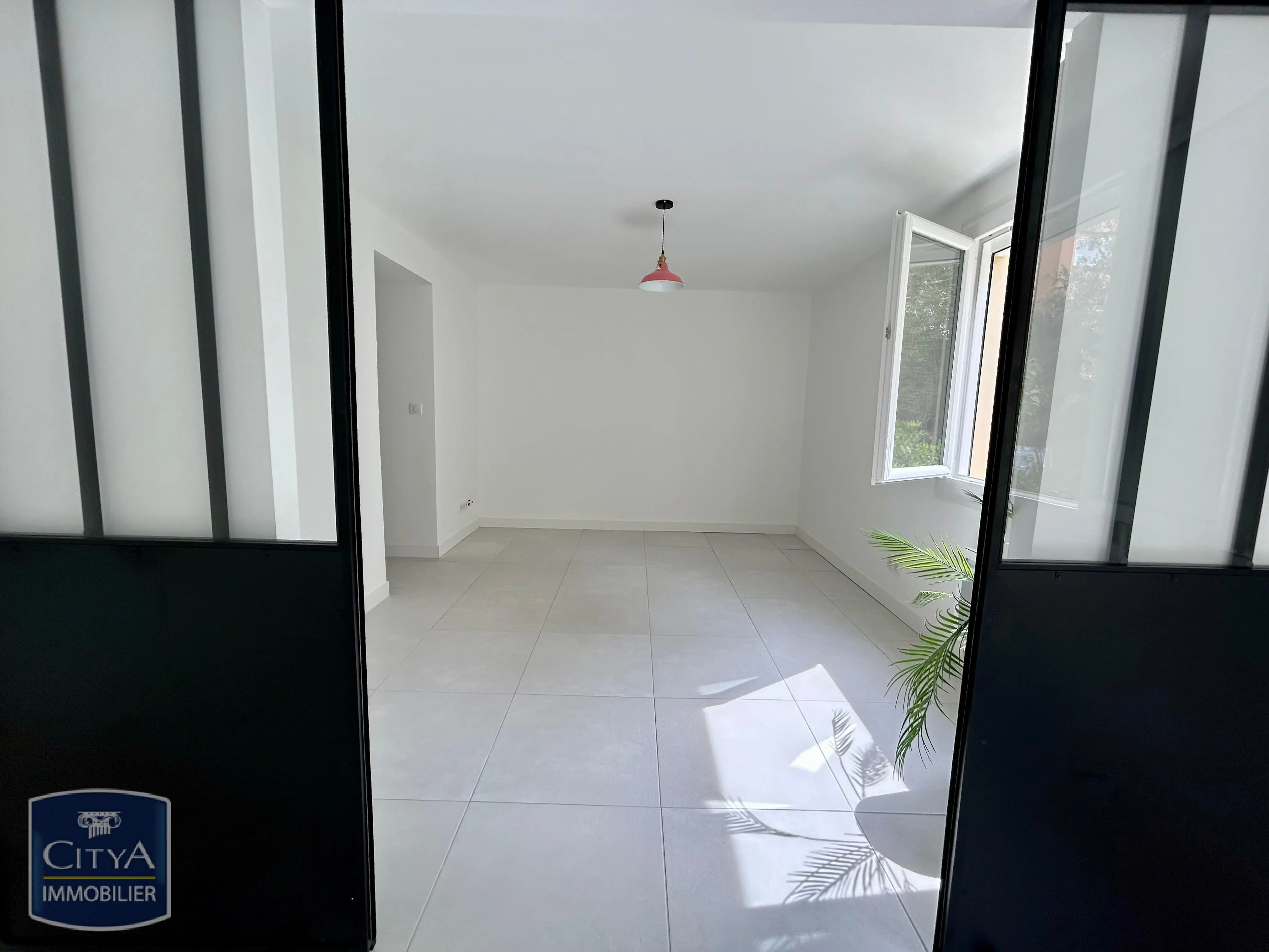 Photo 6 Appartement 2 pièces 56m²