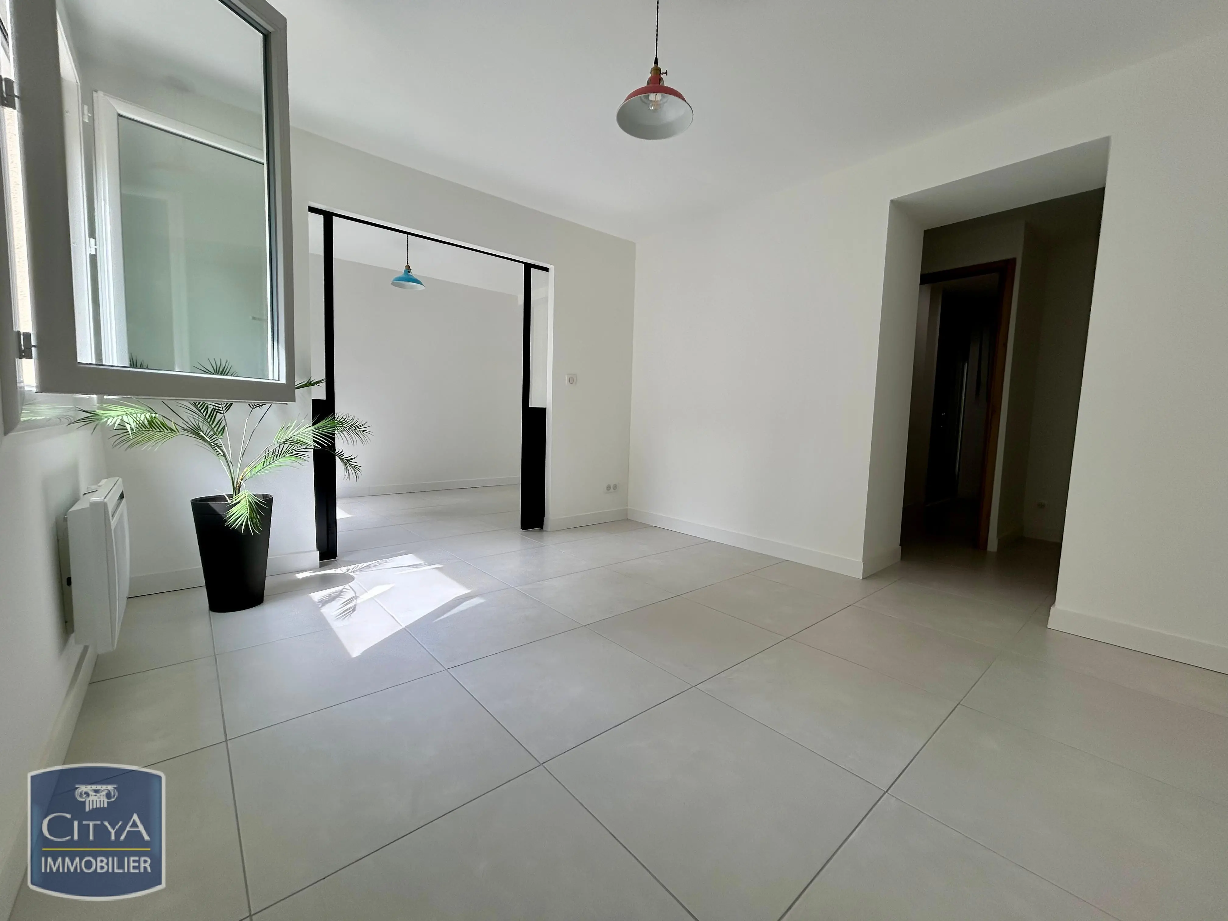 Photo 1 Appartement 2 pièces 56m²