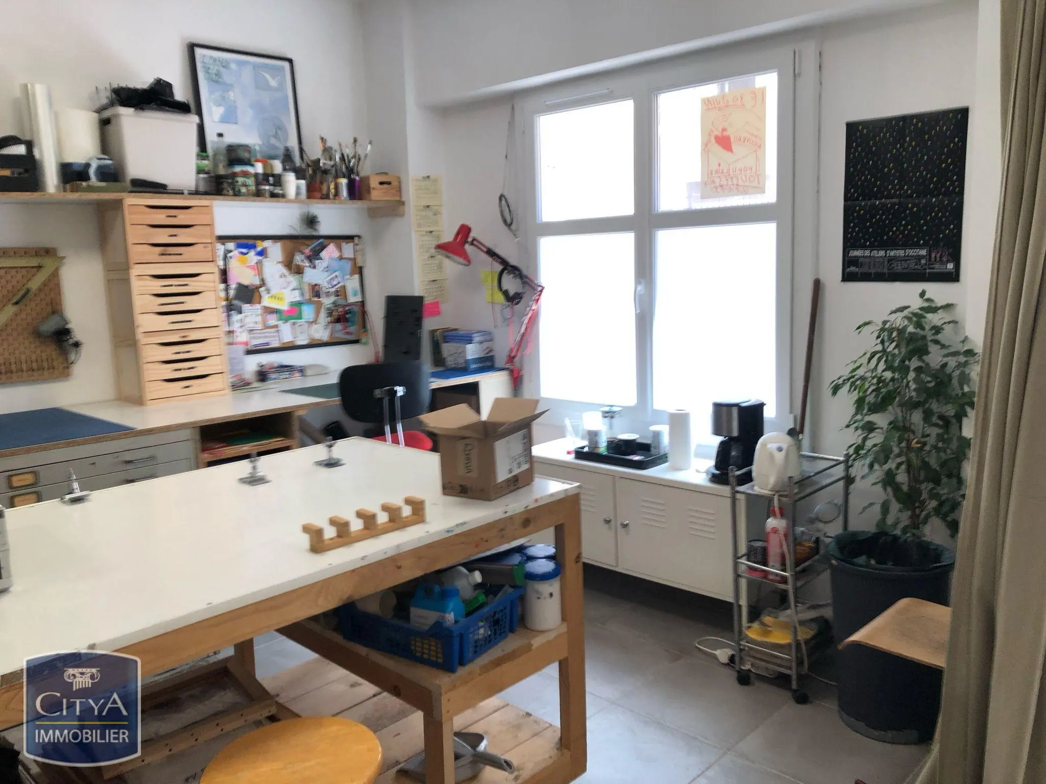 Photo 2 Local Professionnel 3 pièces 476m²