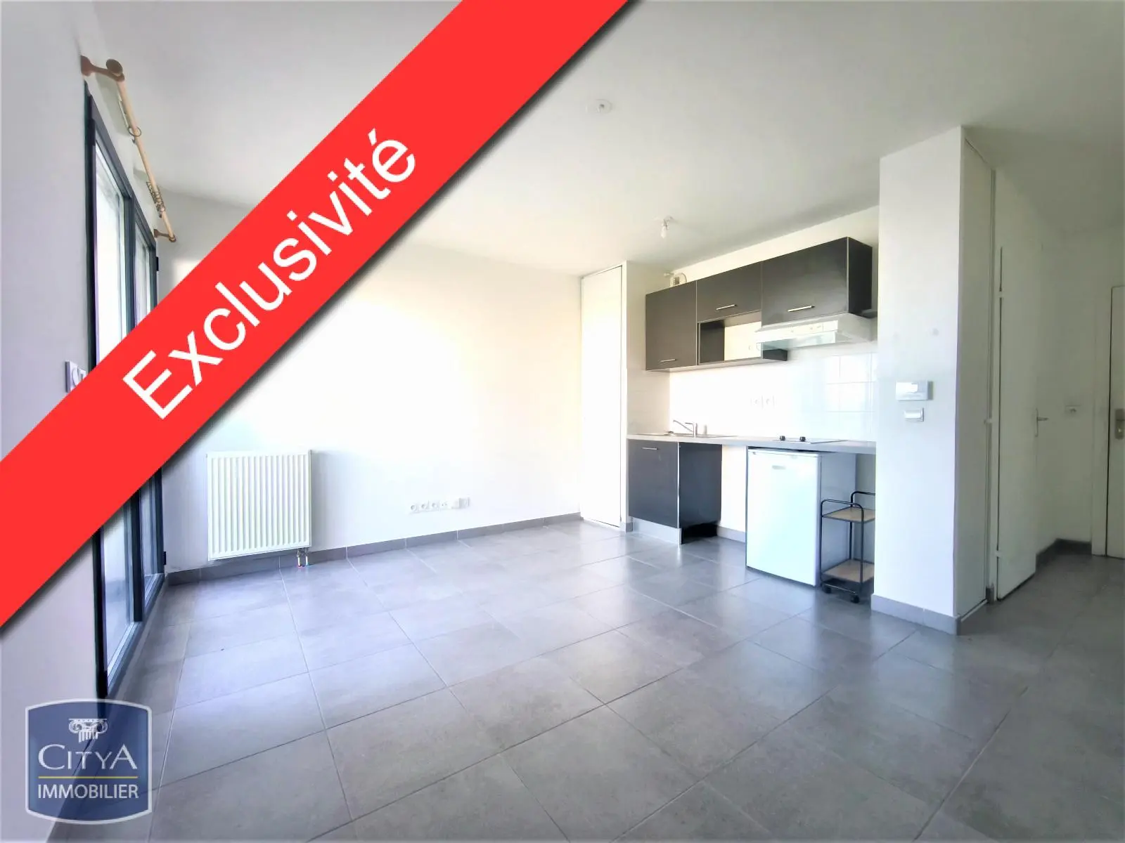 Photo 1 Appartement 1 pièce 24m²